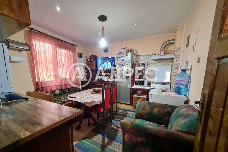 Къща/Вила, Перник, Църква, 683885, Снимка 5