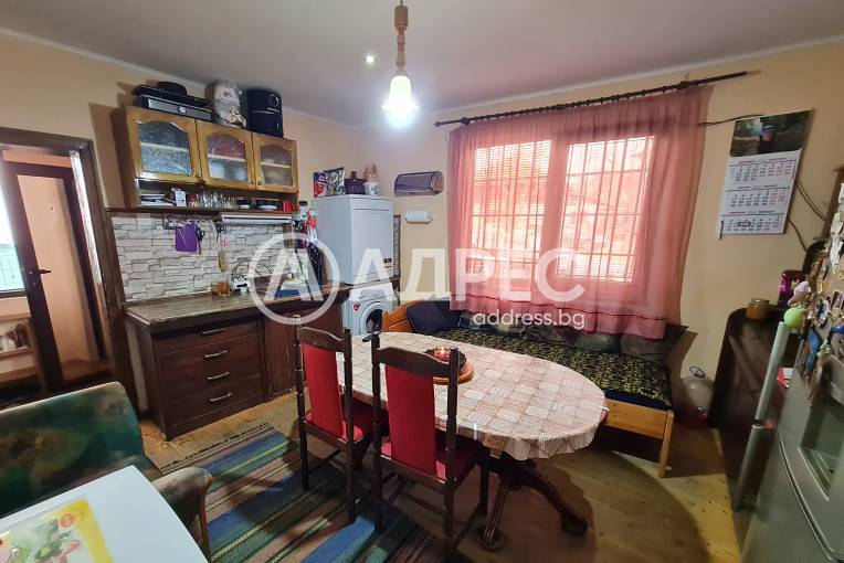 Къща/Вила, Перник, Църква, 683885, Снимка 6