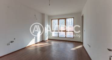 Тристаен апартамент, Варна, к.к. Златни Пясъци, 685885, Снимка 1