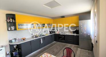 Къща/Вила, Разград, м-ст Белия хълм, 652886, Снимка 2