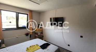 Къща/Вила, Разград, м-ст Белия хълм, 652886, Снимка 3