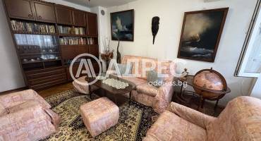 Тристаен апартамент, Варна, Лятно кино Тракия, 689886, Снимка 1