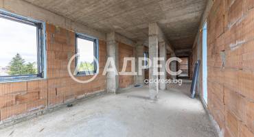 Тристаен апартамент, Варна, Цветен квартал, 695889, Снимка 1