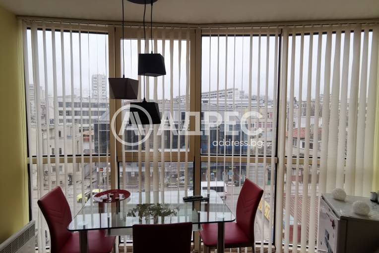 Двустаен апартамент, Добрич, Център, 612891, Снимка 1