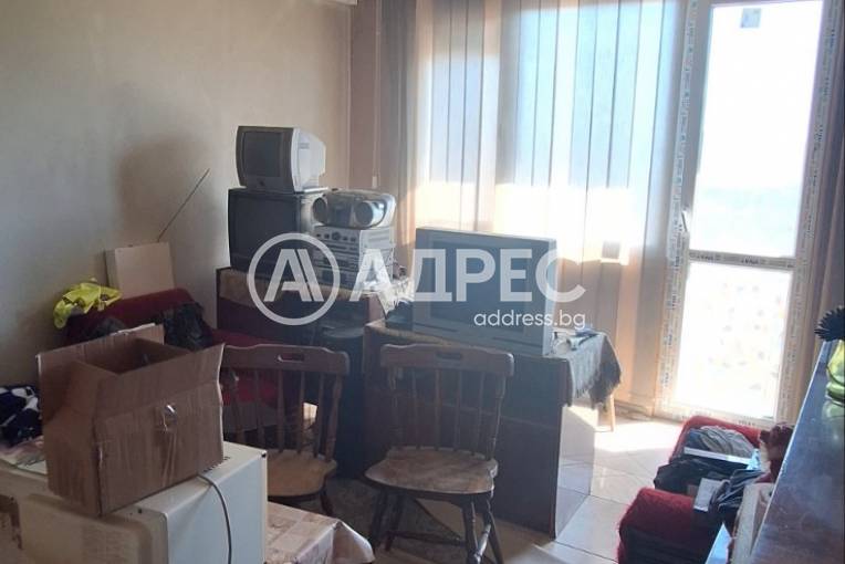 Тристаен апартамент, Девня, Повеляново, 664891, Снимка 1