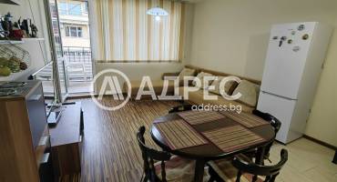 Тристаен апартамент, Варна, Колхозен пазар, 692891, Снимка 1