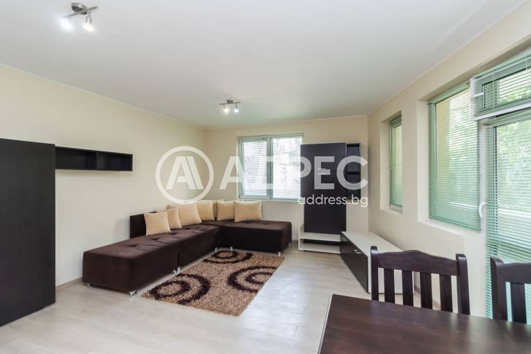 Двустаен апартамент, Варна, Погребите, 685894, Снимка 2