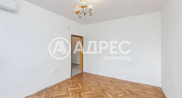 Тристаен апартамент, Варна, Базар "Левски", 697895, Снимка 13