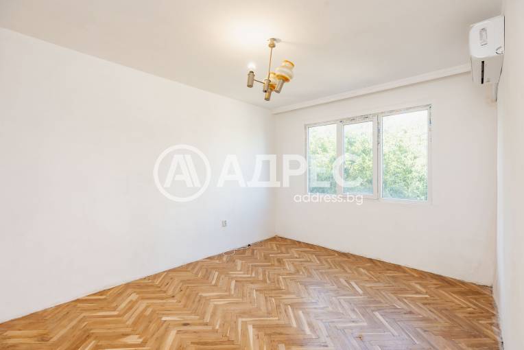 Тристаен апартамент, Варна, Базар "Левски", 697895, Снимка 2