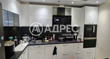 Многостаен апартамент, София, Лагера, 677897, Снимка 1