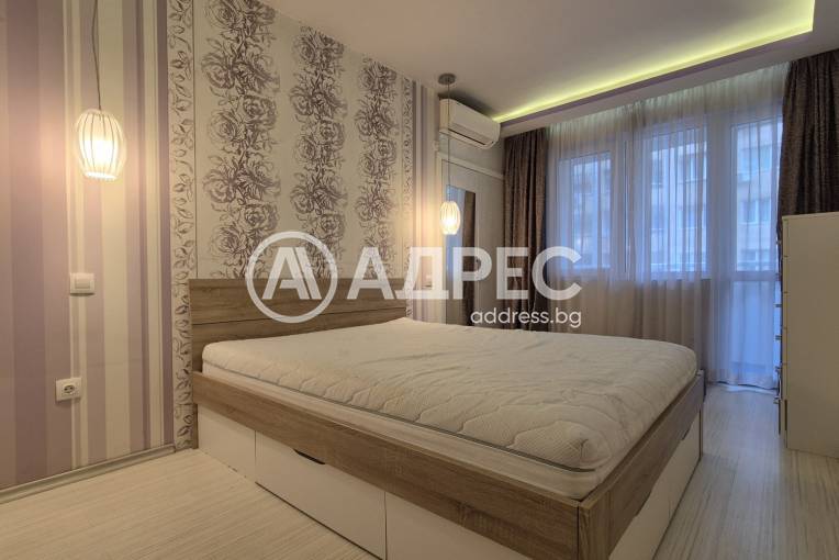 Многостаен апартамент, София, Лагера, 677897, Снимка 3