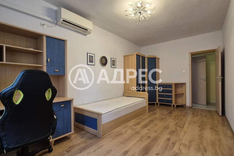 Многостаен апартамент, София, Лагера, 677897, Снимка 4