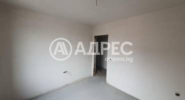 Тристаен апартамент, Благоевград, Широк център, 677899, Снимка 2