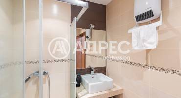 Двустаен апартамент, Варна, к.к. Св.Св. Константин и Елена, 669900, Снимка 20