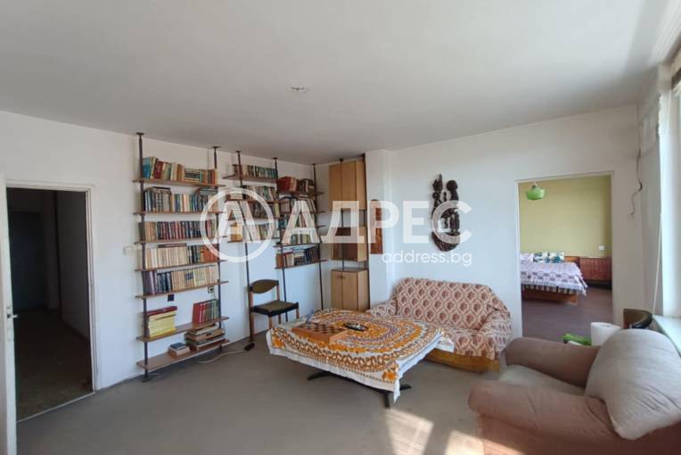 Тристаен апартамент, Ямбол, Център, 683902, Снимка 1