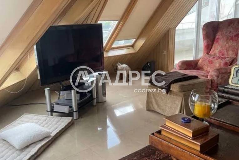 Многостаен апартамент, Благоевград, Вароша, 654903, Снимка 2