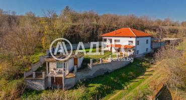 Къща/Вила, Комарево, 676905, Снимка 1