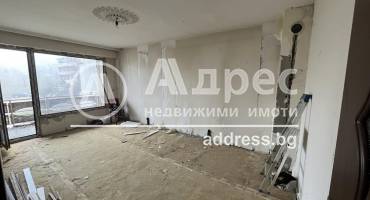 Двустаен апартамент, Шумен, Боян Българанов 1, 567907, Снимка 1