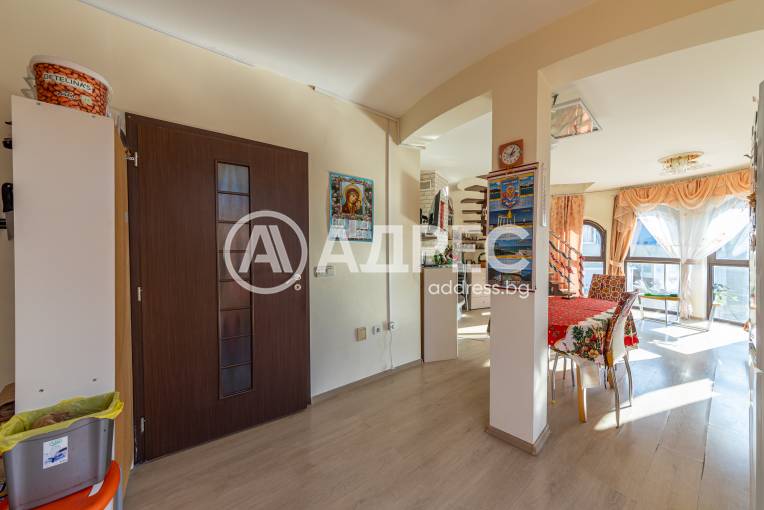 Тристаен апартамент, Варна, Център, 675908, Снимка 12