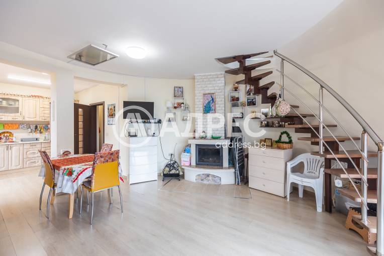 Тристаен апартамент, Варна, Център, 675908, Снимка 5