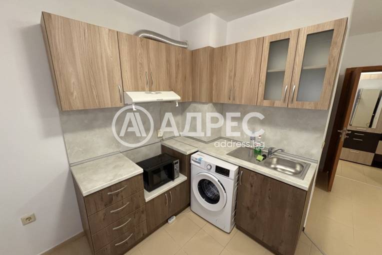 Двустаен апартамент, Варна, Погребите, 677908, Снимка 2