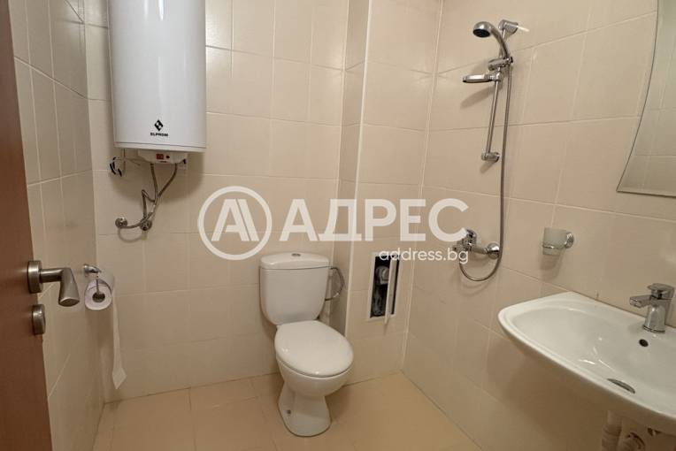 Двустаен апартамент, Варна, Погребите, 677908, Снимка 4