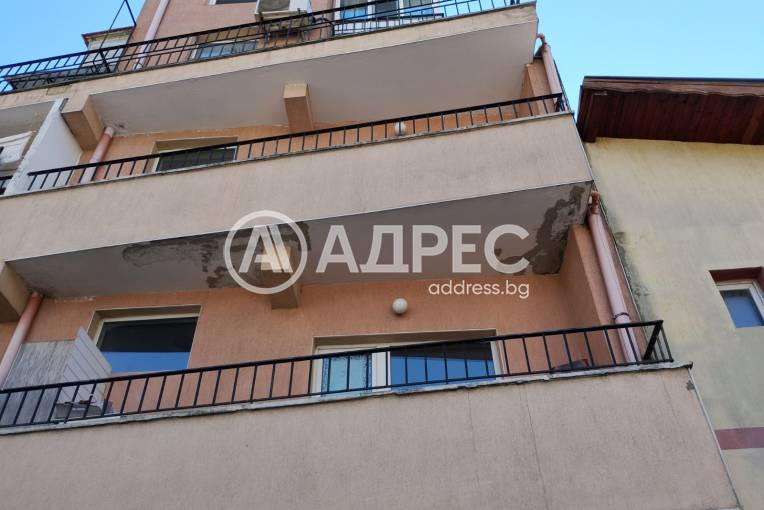 Двустаен апартамент, Варна, Колхозен пазар, 677909, Снимка 2