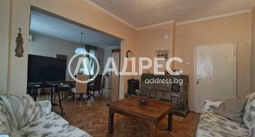 Многостаен апартамент, София, Оборище, 697909, Снимка 1
