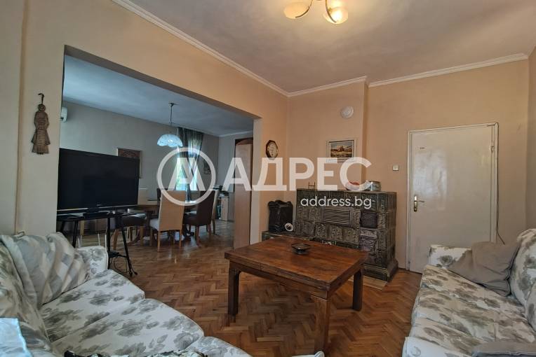 Многостаен апартамент, София, Оборище, 697909, Снимка 1