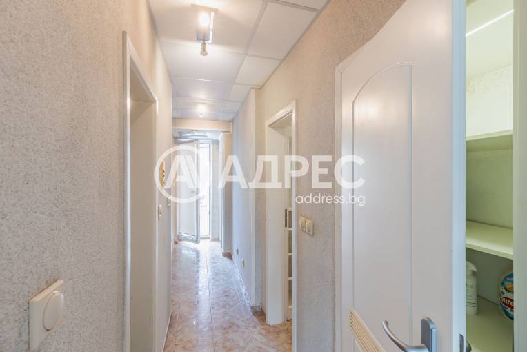 Многостаен апартамент, Варна, Червен площад, 696910, Снимка 11