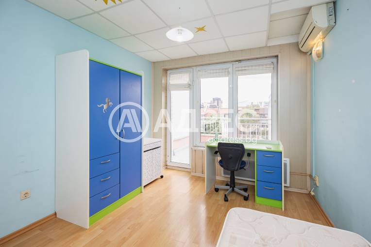 Многостаен апартамент, Варна, Червен площад, 696910, Снимка 4