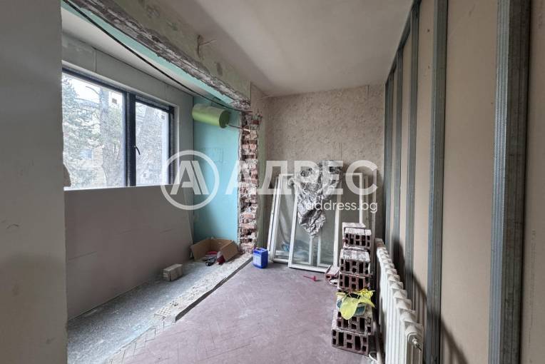 Двустаен апартамент, Ясен, 678911, Снимка 2