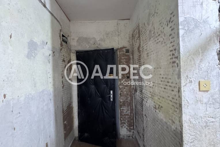 Двустаен апартамент, Ясен, 678911, Снимка 6