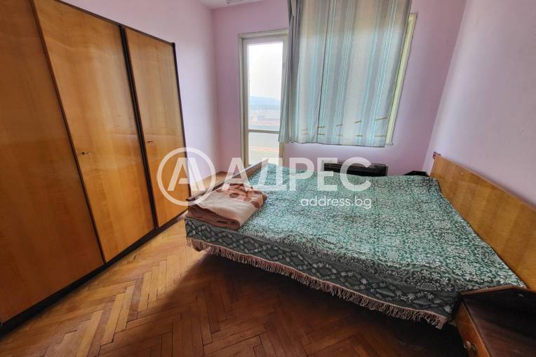 Тристаен апартамент, Севлиево, Широк център, 667912, Снимка 4