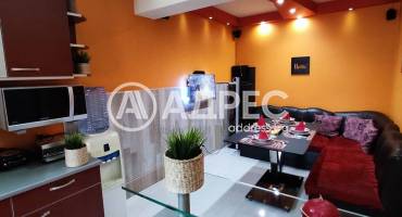 Тристаен апартамент, Благоевград, Център, 684914, Снимка 2