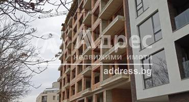 Тристаен апартамент, Варна, Център, 575917, Снимка 1