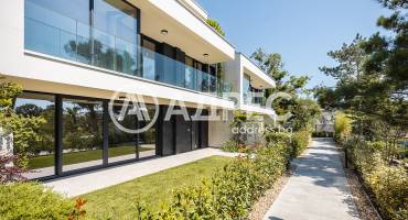 Къща/Вила, Варна, к.к. Св.Св. Константин и Елена, 663917, Снимка 2