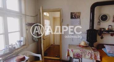 Етаж от къща, Ямбол, Каргон, 628918, Снимка 8