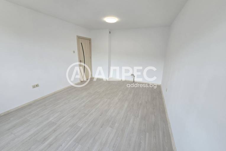 Тристаен апартамент, Варна, Аспарухово, 678920, Снимка 1