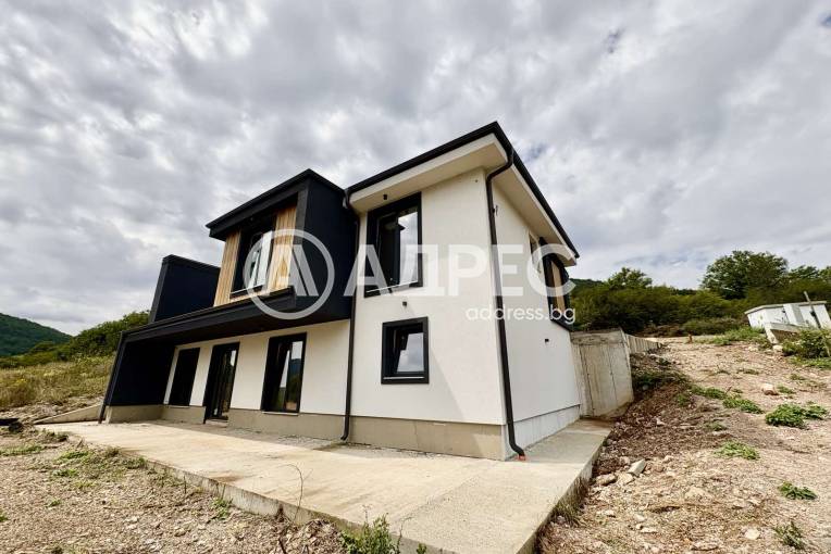 Къща/Вила, Остра могила, 663923, Снимка 1