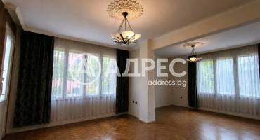 Многостаен апартамент, Русе, Широк център, 699924, Снимка 1