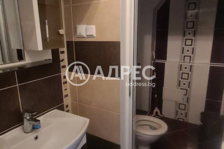 Тристаен апартамент, Варна, Икономически университет, 670926, Снимка 9