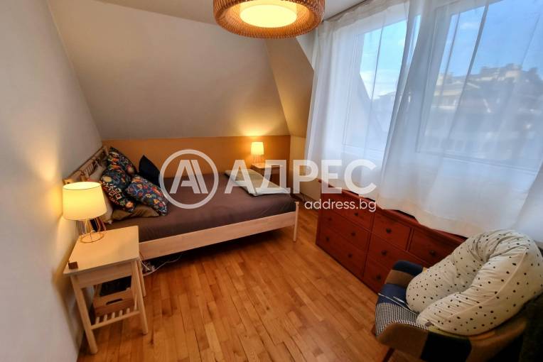 Тристаен апартамент, София, Гео Милев, 688927, Снимка 18