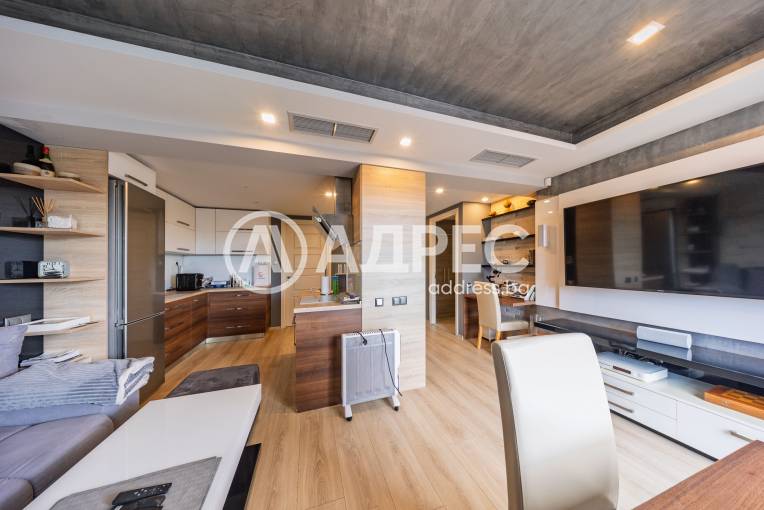 Многостаен апартамент, Плевен, Идеален център, 683928, Снимка 1