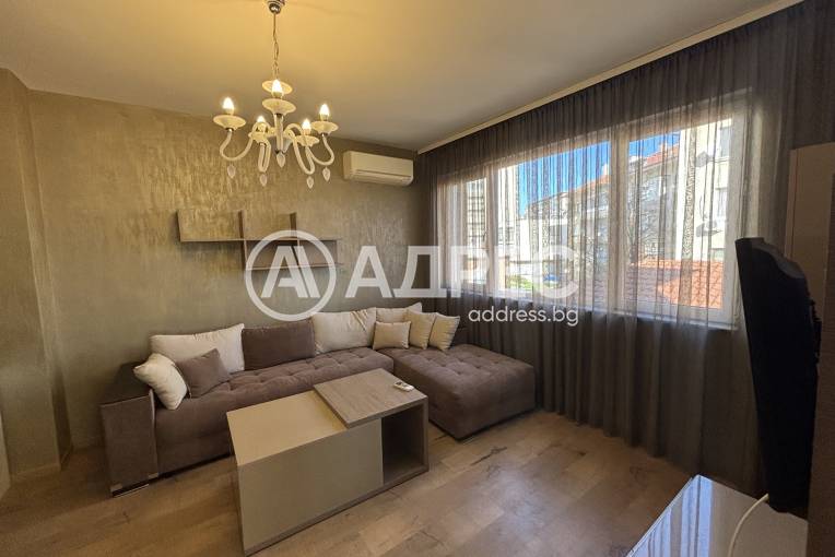 Тристаен апартамент, Хасково, Център, 606929, Снимка 1