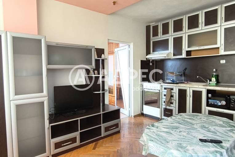 Двустаен апартамент, Ямбол, Диана, 691929, Снимка 1