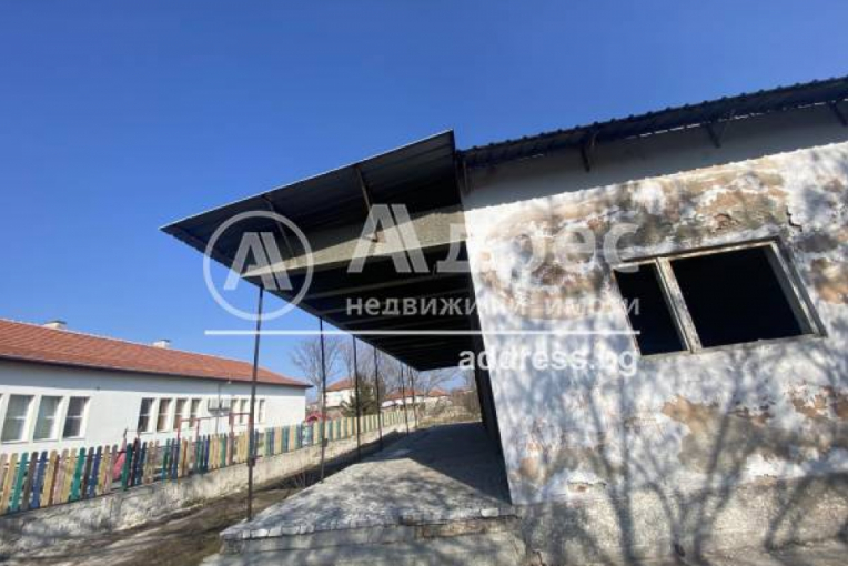 Търговски помещения, Добрич, 540930, Снимка 1