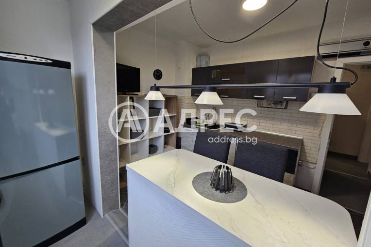 Тристаен апартамент, Варна, Цветен квартал, 684933, Снимка 3