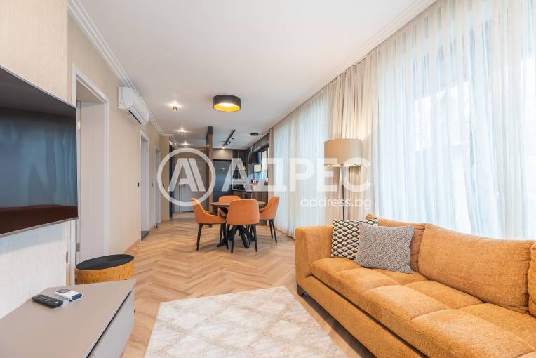 Тристаен апартамент, Варна, Център, 650935, Снимка 1