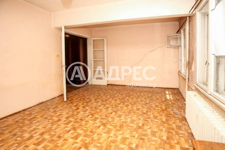 Тристаен апартамент, София, Център, 696935, Снимка 2